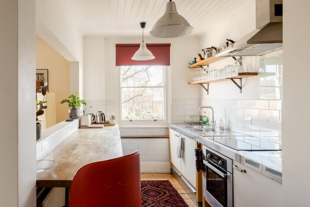 Beautiful Two-floor Flat Near Tube Station