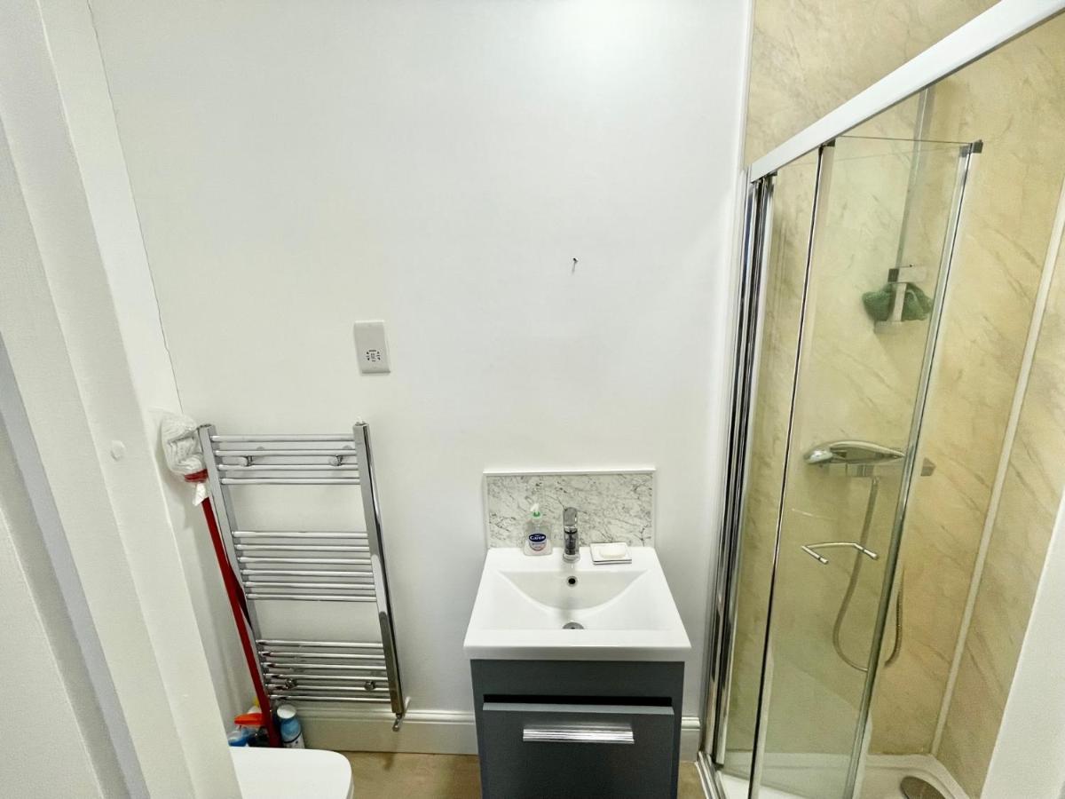 Apartamento Lovely Self Contained Now Available Londres