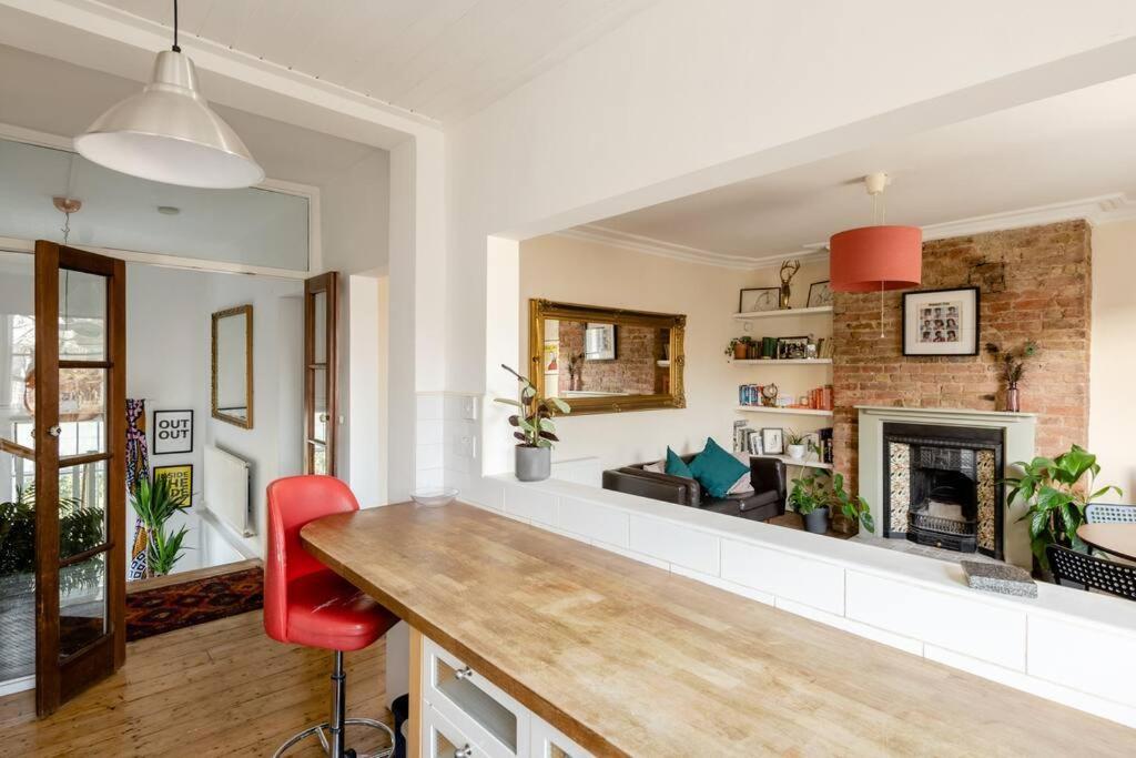Appartement Beautiful Two-floor Flat Near Tube Station *