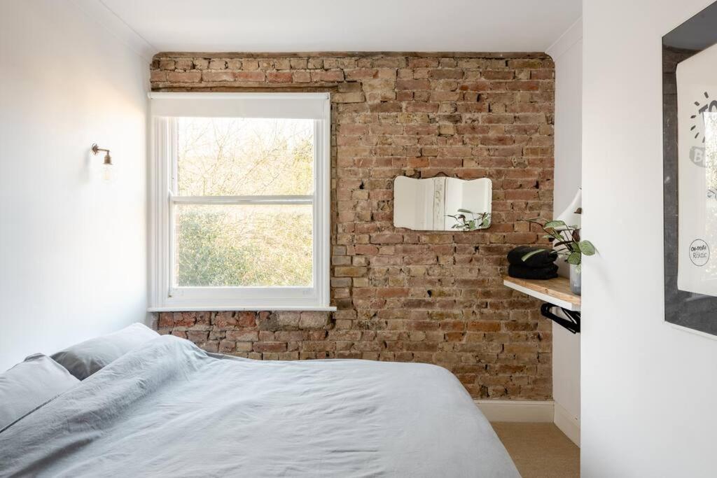Beautiful Two-floor Flat Near Tube Station