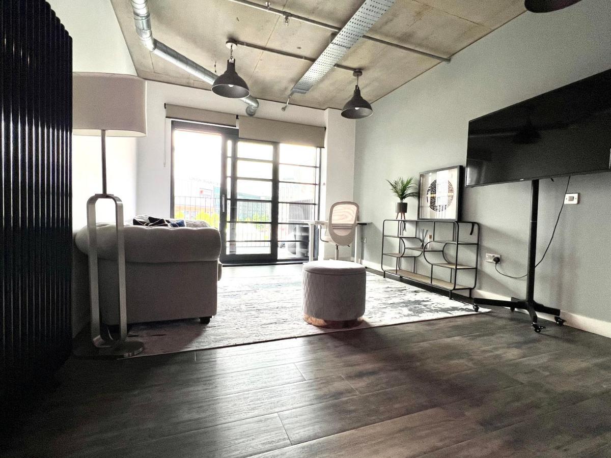 Two Bedroom Ferrum Wembley Park Appartement *