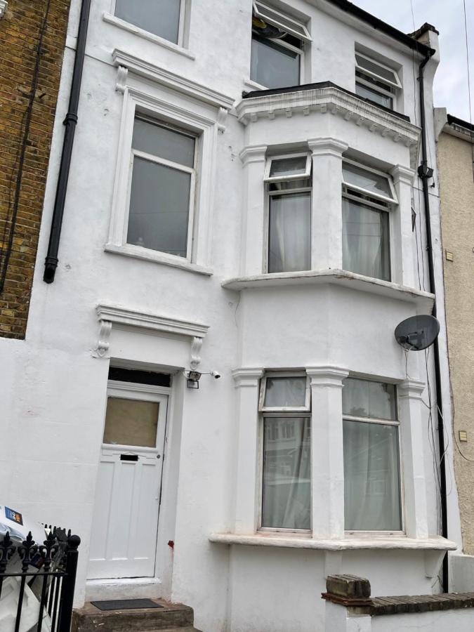 Homestay Elmdene Road