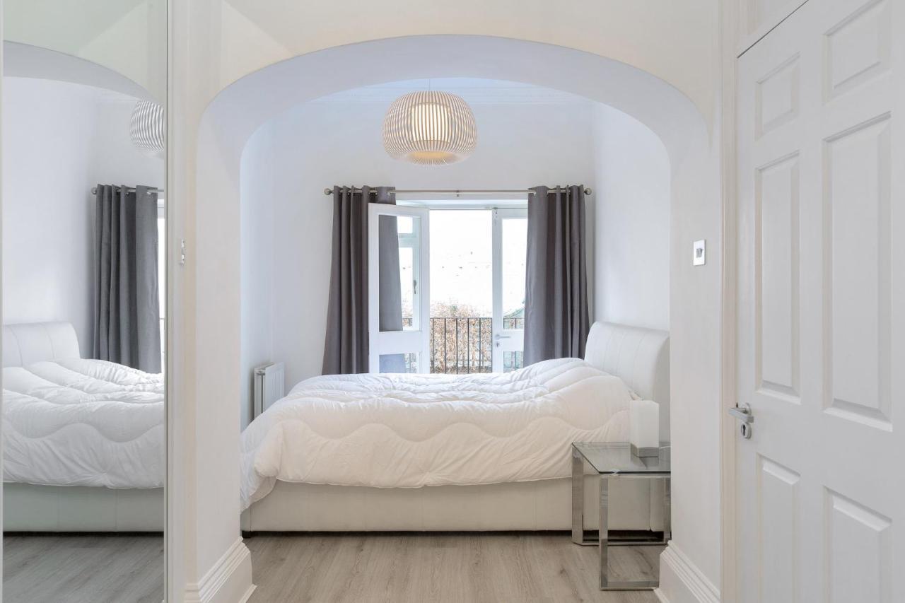Elegant 2 Bedrooms In Chelsea With Patio Apartamento Londres