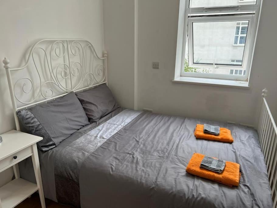 Stunning 2 Bed Flat! Centrally Located In London, Uk! Londres