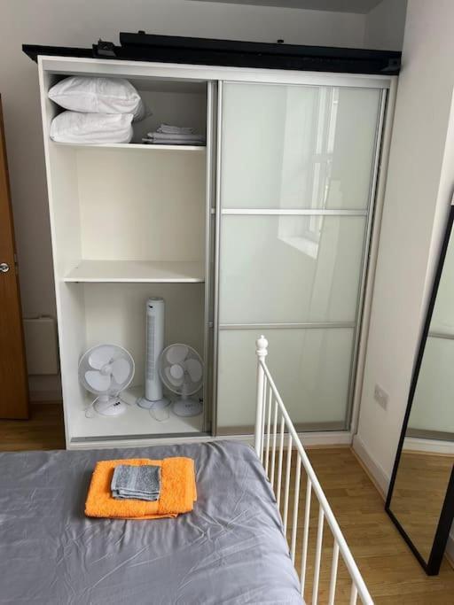 Stunning 2 Bed Flat! Centrally Located In London, Uk! Londres