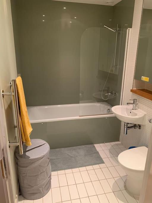 Stunning 2 Bed Flat! Centrally Located In London, Uk! Appartement