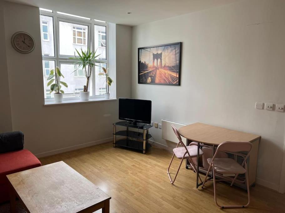 Stunning 2 Bed Flat! Centrally Located In London, Uk! * Londres