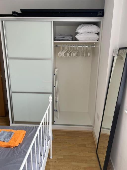 Stunning 2 Bed Flat! Centrally Located In London, Uk! Appartement *