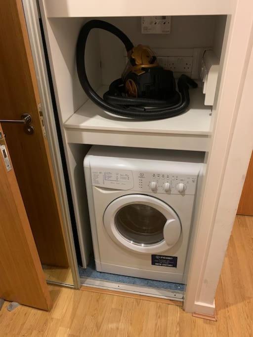Stunning 2 Bed Flat! Centrally Located In London, Uk! Appartement *