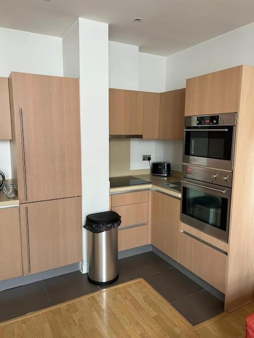 Appartement Stunning 2 Bed Flat! Centrally Located In London, Uk! *