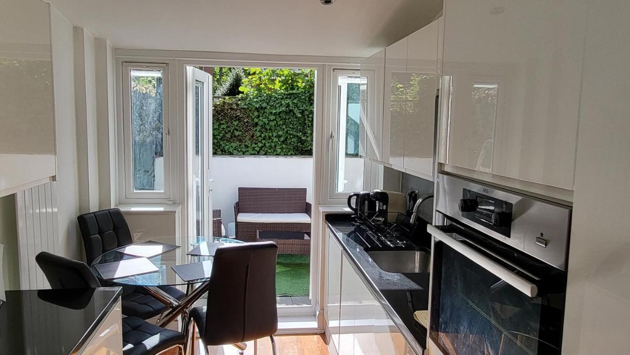 Apartamento 2 Bed Luxury Service In The Heart Of Chiswick Town, W4 Zone 2 Londres