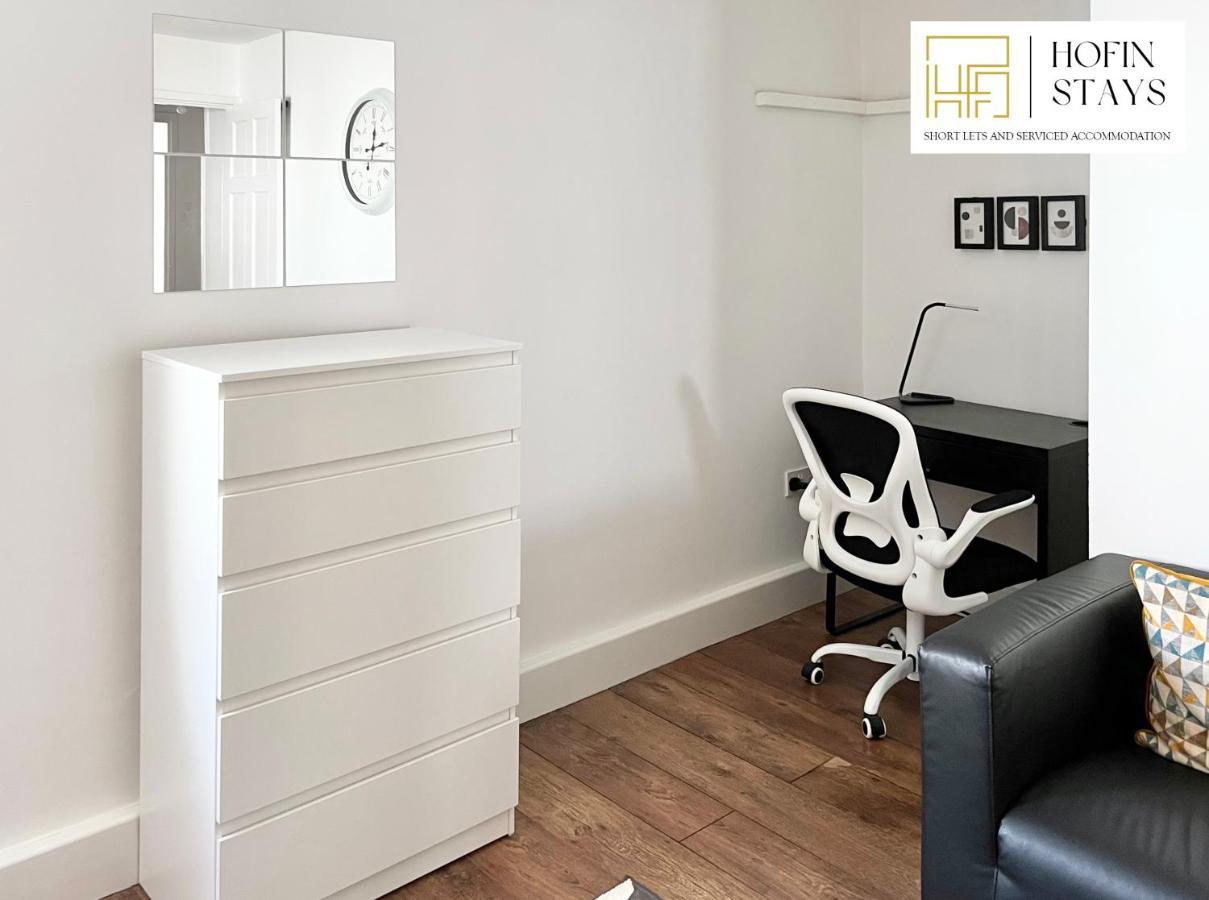 Weekly Or Monthly - Relocation & Business - 4 Guests - By Hofin Stays Short Lets & Serviced