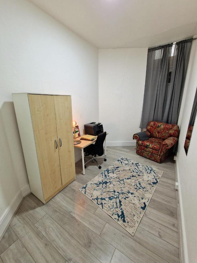 Spacious 4 Bedrooms For 10 Near Marble Arch * London