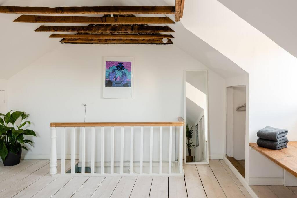 Beautiful Two-floor Flat Near Tube Station * Londres