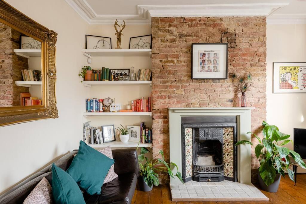 Beautiful Two-floor Flat Near Tube Station Londres