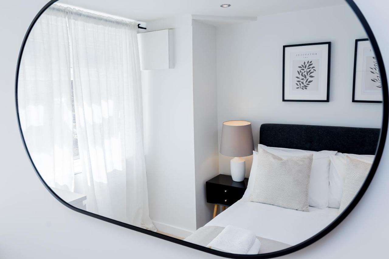 Private 2 Bedroom In West Hampstead *