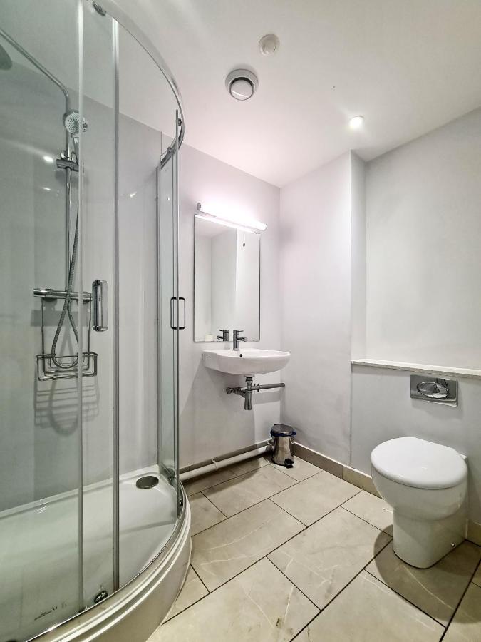 3 Benbow Mews * Londres