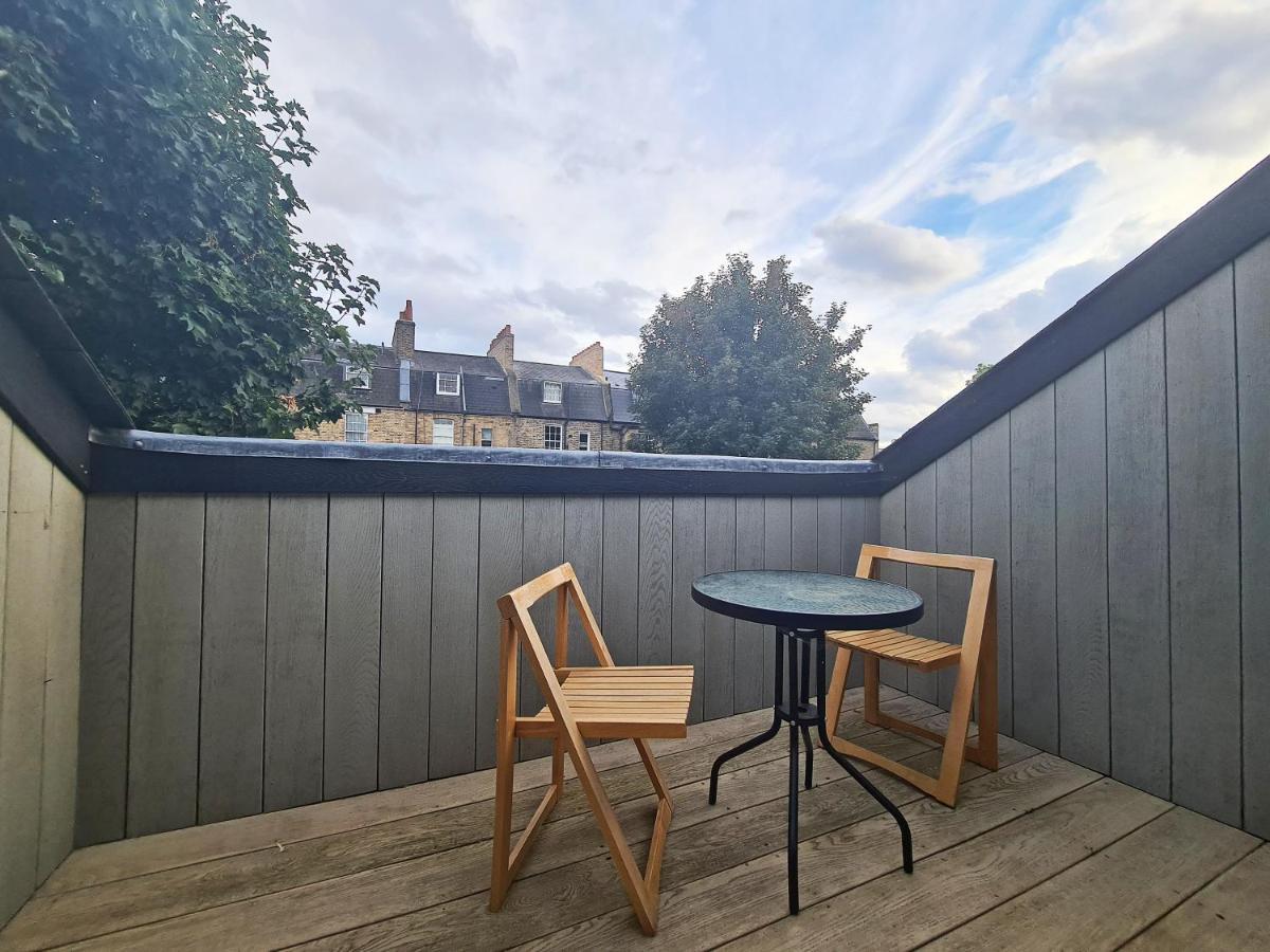3 Benbow Mews