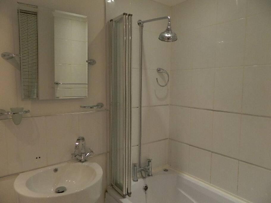 2 Bed Londres