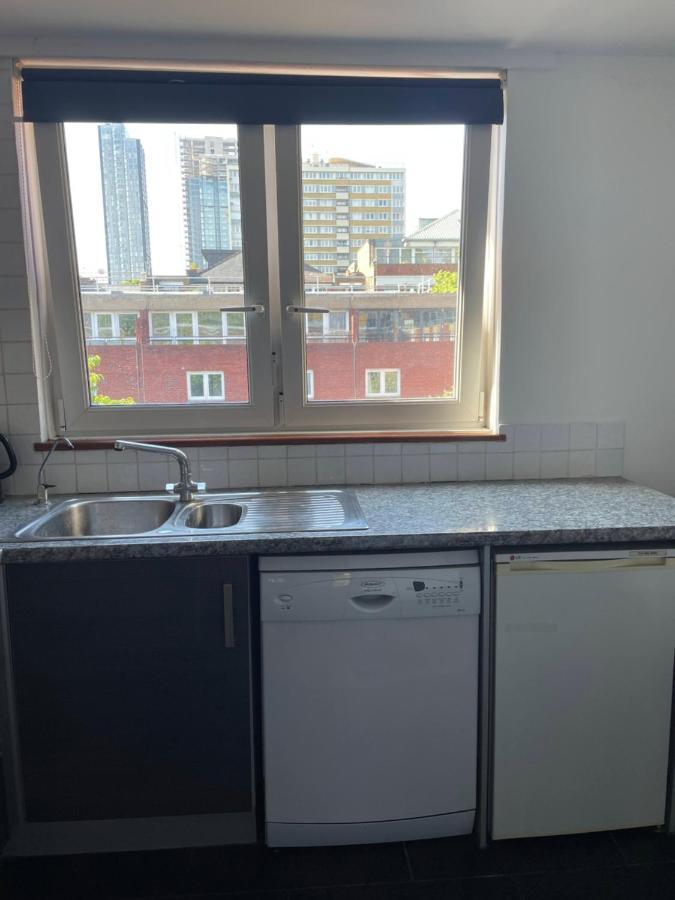 Lovely 2 Bedroom Flat In Apartamento *