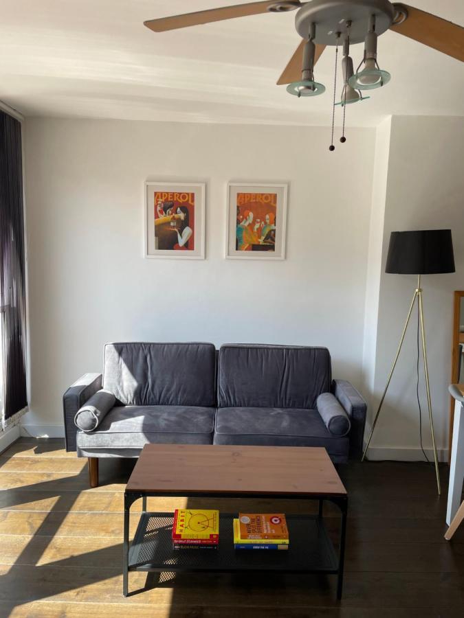 Lovely 2 Bedroom Flat In *