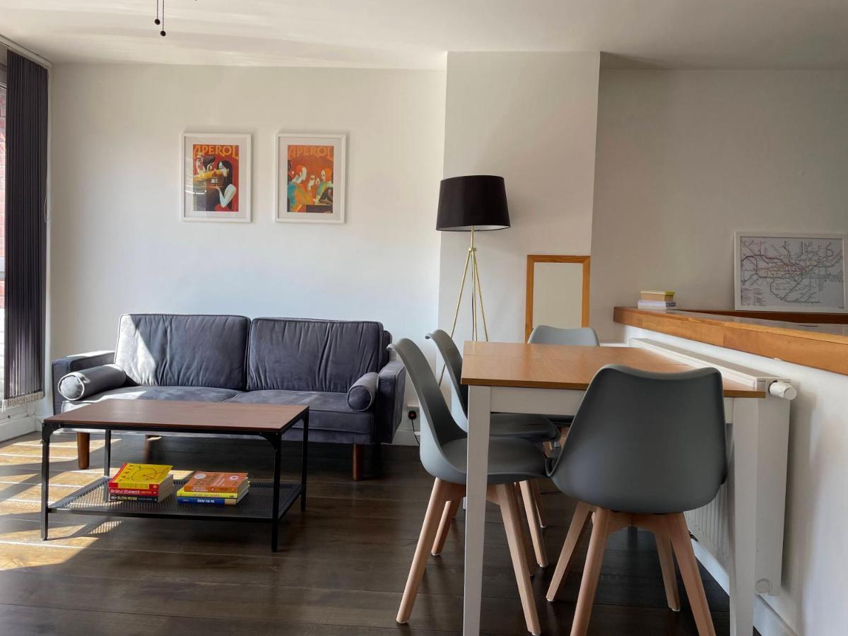 Lovely 2 Bedroom Flat In * Londres