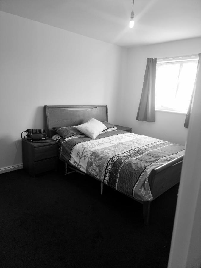 Very Two Bedroom In Londres