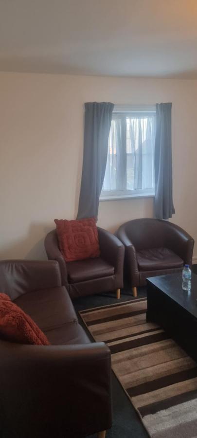 Very Two Bedroom In Apartamento