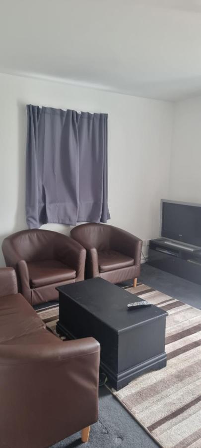 Very Two Bedroom In Apartamento