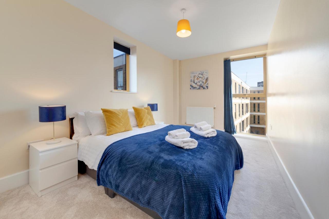 Flourish - Mulberry House - Tottenham Londen