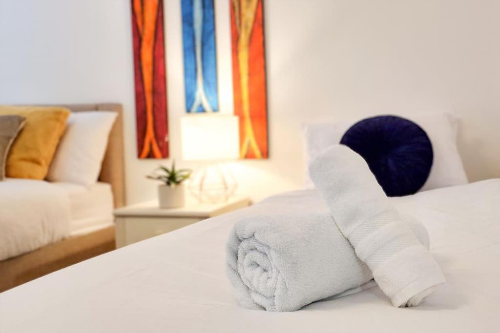 Comfy 2 Bed Flat With Free Parking, Close To Tube London