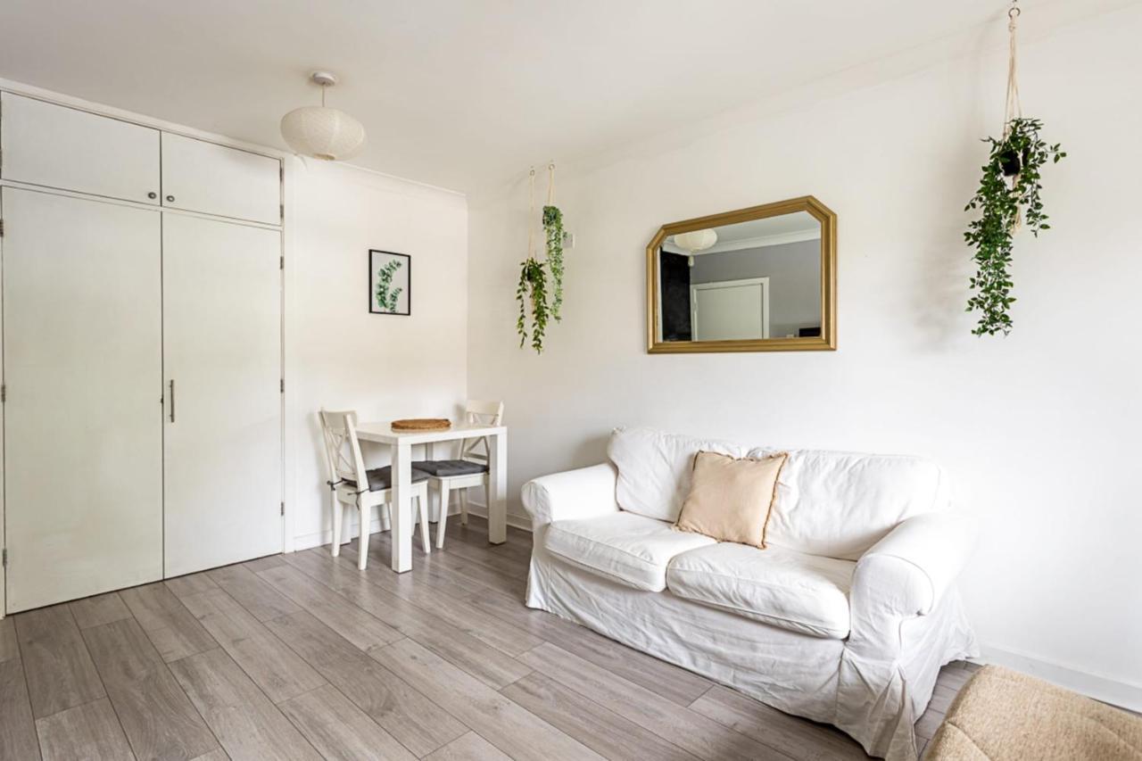 Appartement In Trendy Clapham Junction *