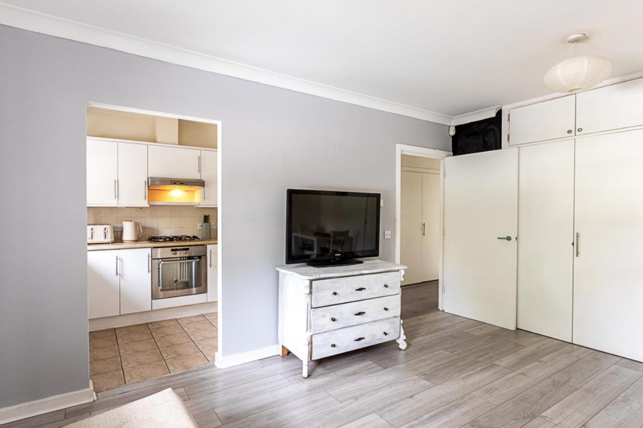 Appartement In Trendy Clapham Junction *