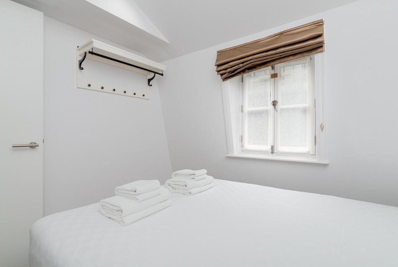 A Stunning Three Bedroom In Mayfair Apartamento *