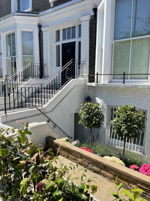 Stylish 3-bedroom Flat In Kensington Apartamento *