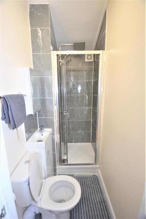Cheerful 3 Bedroom In Greater Casa de férias *