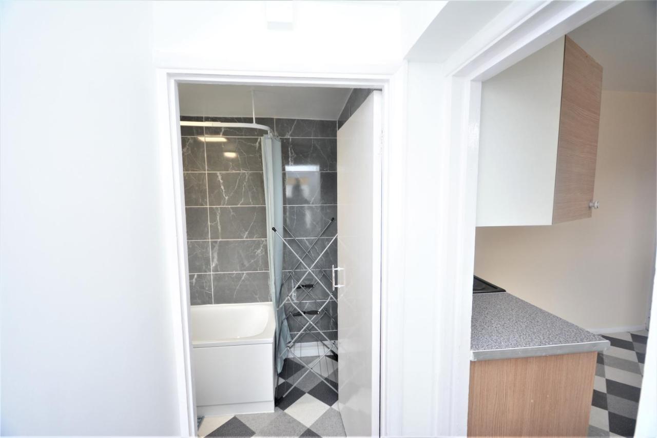Casa de férias Cheerful 3 Bedroom In Greater Londres