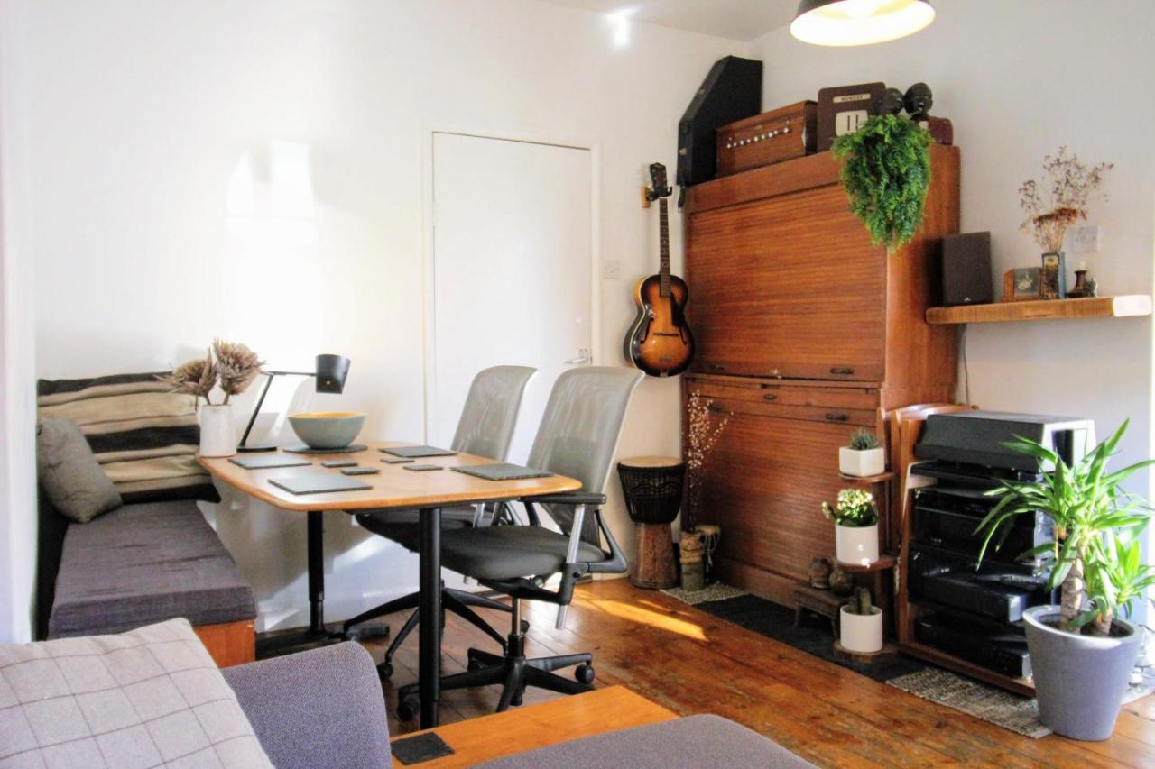 Traditional Victorian 2 Bed In Cobbled Street + Mod Cons - Full Apartamento