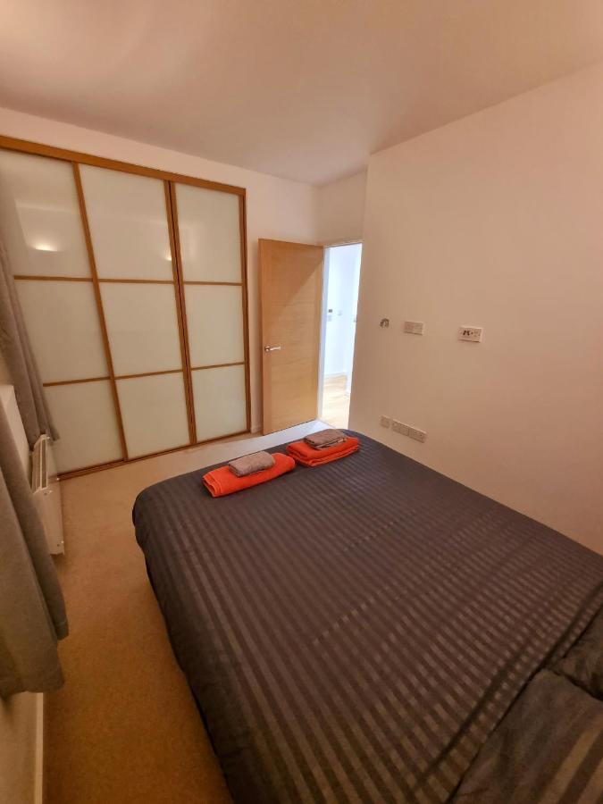 Executive E15 & Exclusive Terrace Views Of * London