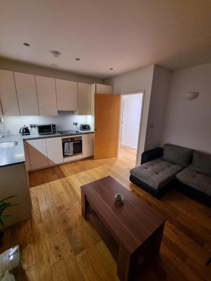 Executive E15 & Exclusive Terrace Views Of