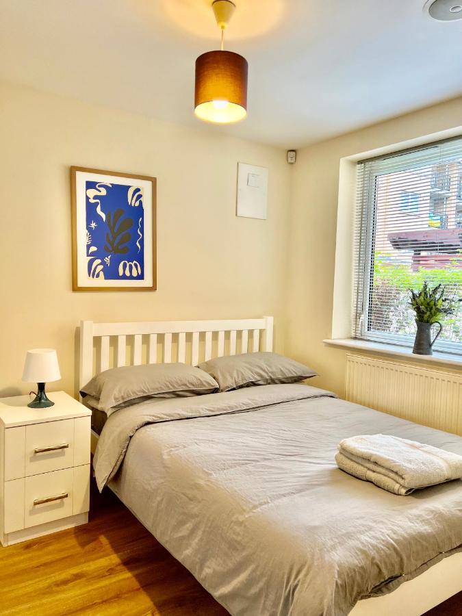 Luxury 3 Bedroom Riverside - Canary Wharf & The O2 Arena * Londres