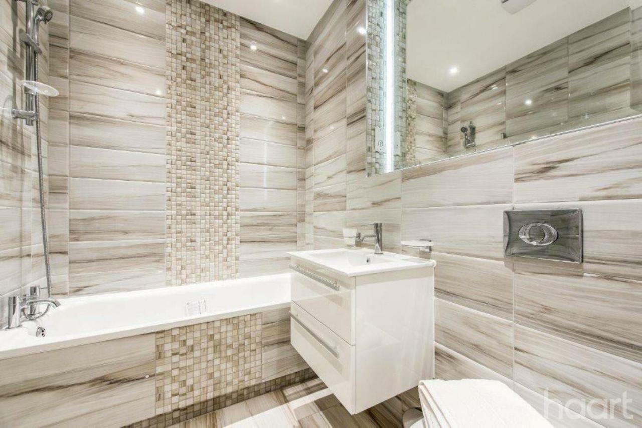 Crownage Court Apartamento *