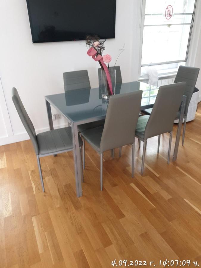 Apartamento Beautiful 1 Bedroom Penthouse Flat Londres