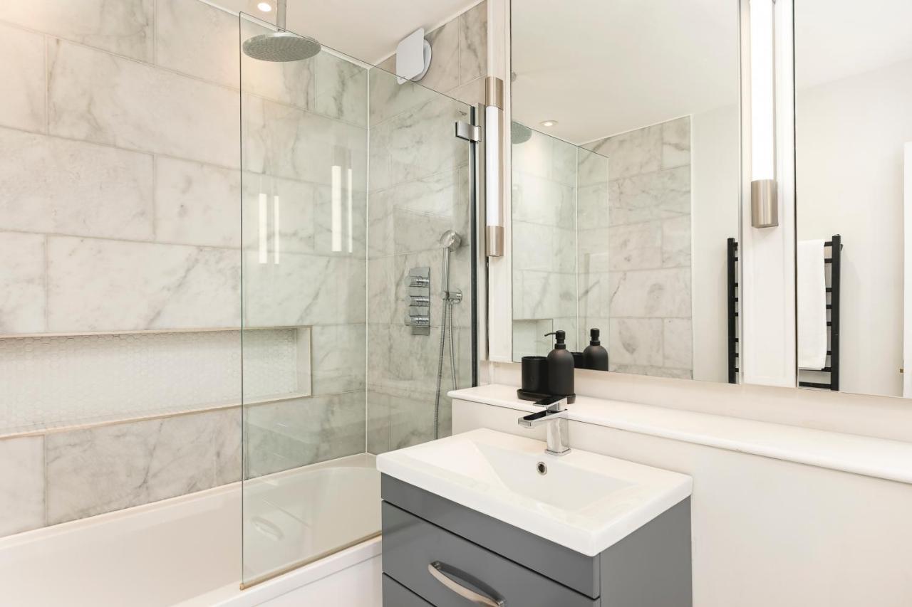 Penthousestays Chelsea - Luxury 2 Bedroom W/king Bed - Near King's Road Londres