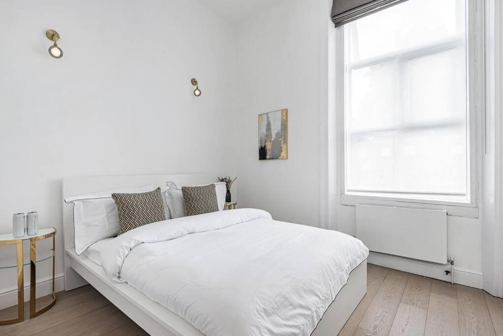 Lady On The Lane- 2 Bed Primrose Hill Londen