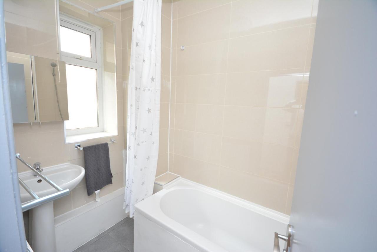 Beautiful 2 Bedroom Flat Near Finsbury Park * Londres