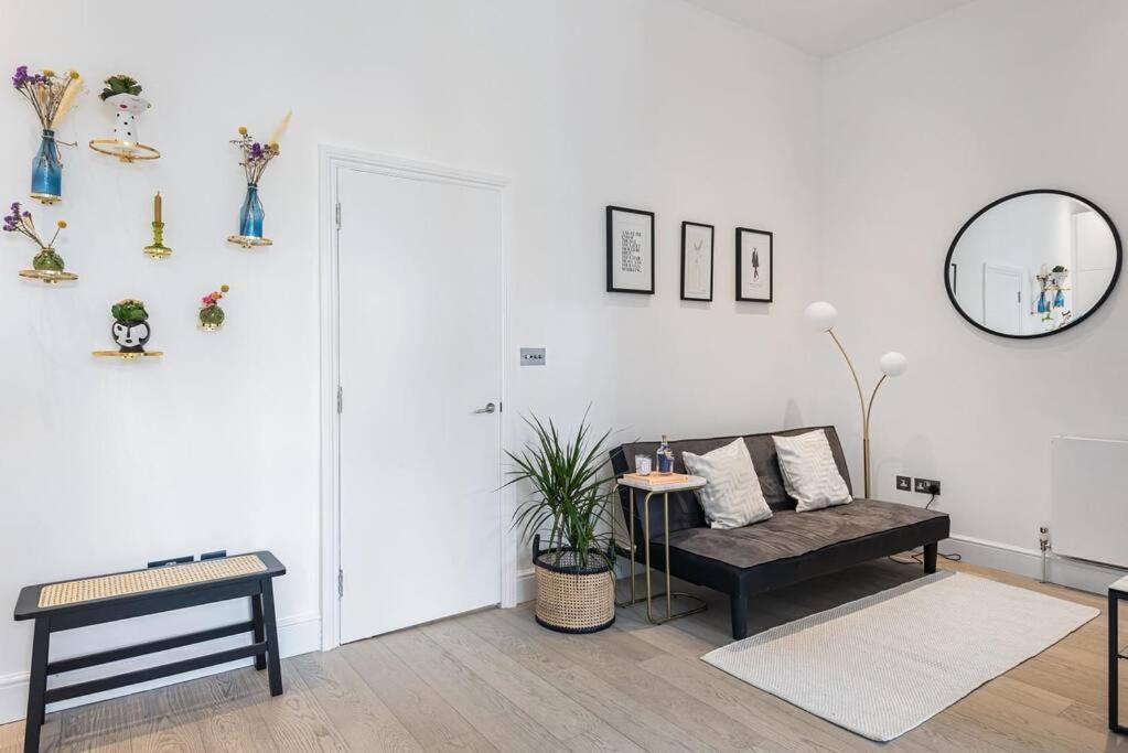 Lady On The Lane- 2 Bed Primrose Hill Appartement