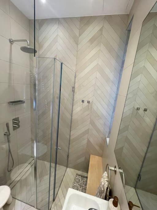 Apartamento Stylish 3-bedroom Flat In Kensington *