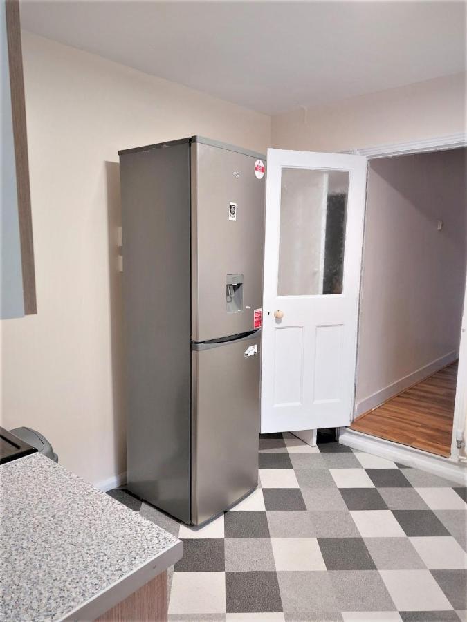 Cheerful 3 Bedroom In Greater Casa de férias Londres