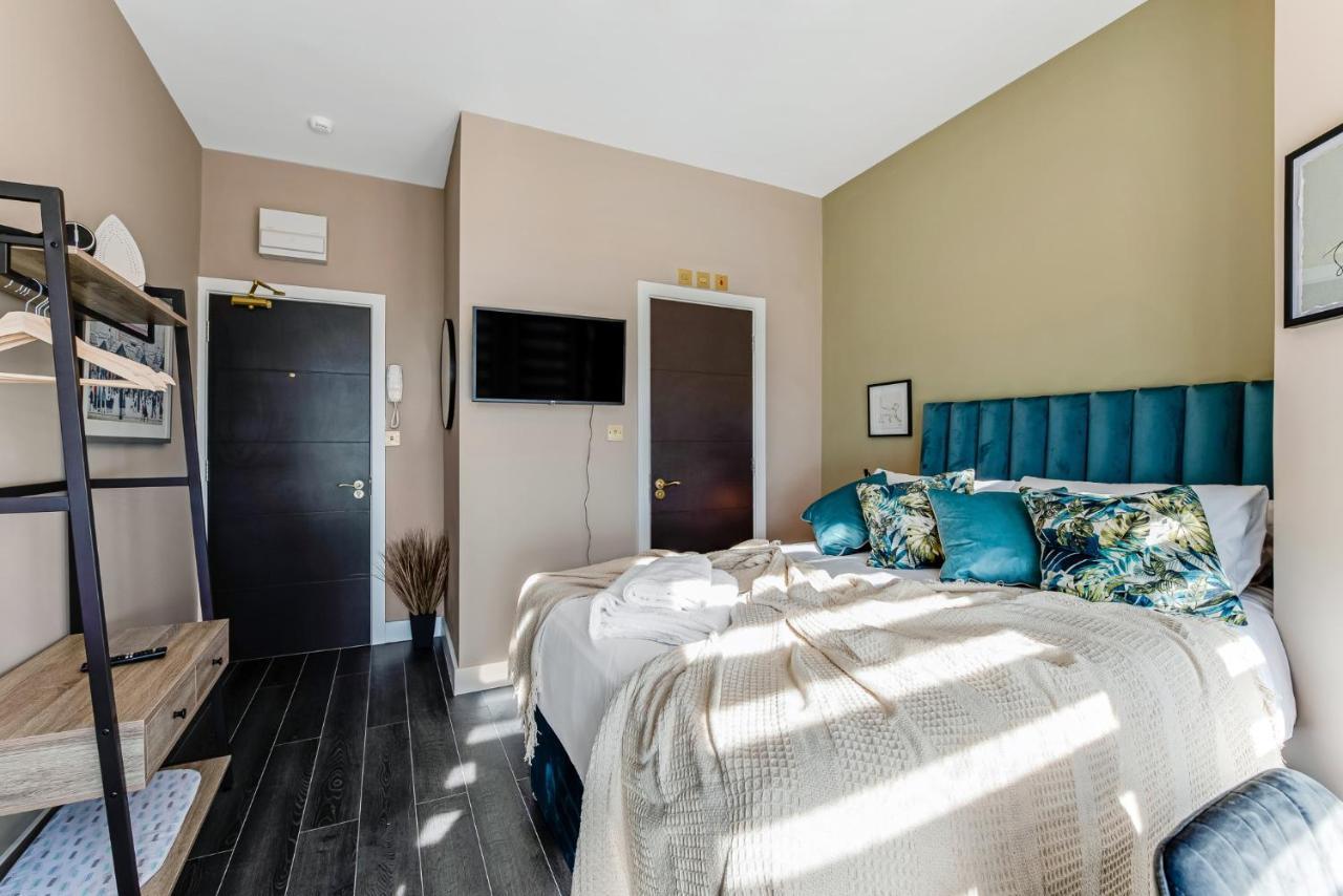 Appartement Elegant Studio - Perfect For Explorers Londen